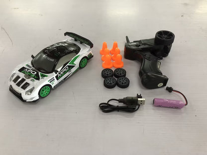 RC Drift Car 4WD – GTR/AE86 Modell mit Fernsteuerung